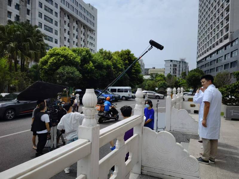 平湖市广告片拍摄公司低成本实现高规格制作的诀窍